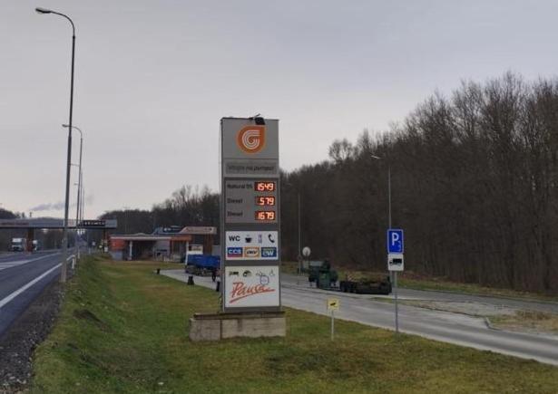 Gas Truck Centrum Holíč Εξωτερικό φωτογραφία