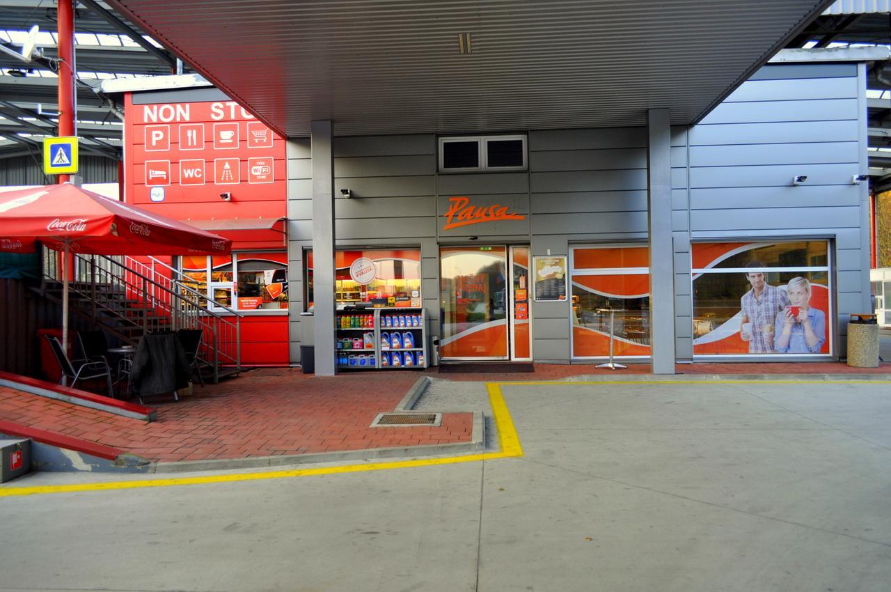 Gas Truck Centrum Holíč Εξωτερικό φωτογραφία